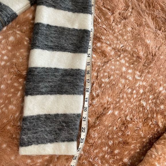 Marc by Marc Jacobs - Asymmetrical, Grey and White Striped Wool Moto Jacket - Picture 3 of 16